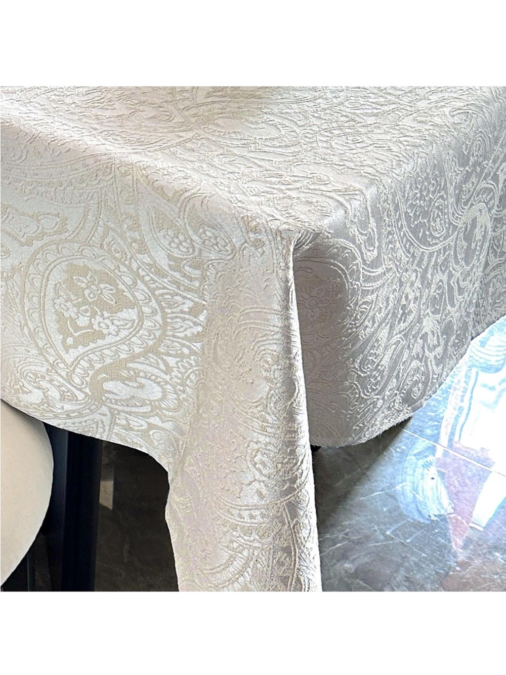 NEW ZIWUROAD Jacquard Rectangle Tablecloth, Floral Design.Heavy. Milky White